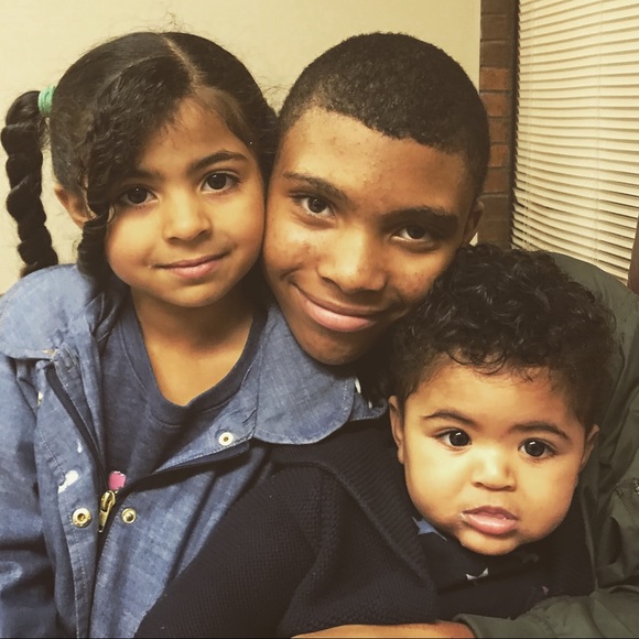 Meet your Seller ?? - Picture 4 of 4